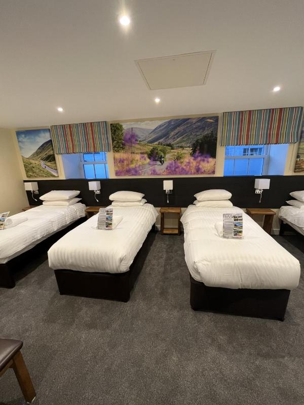 Quadruple Room image 2