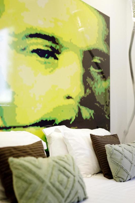 Deluxe Double or Twin Room image 3