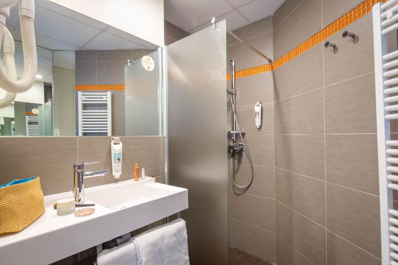 Double Room image 1