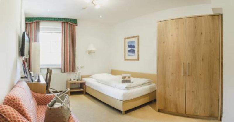 Small Single Room image 1