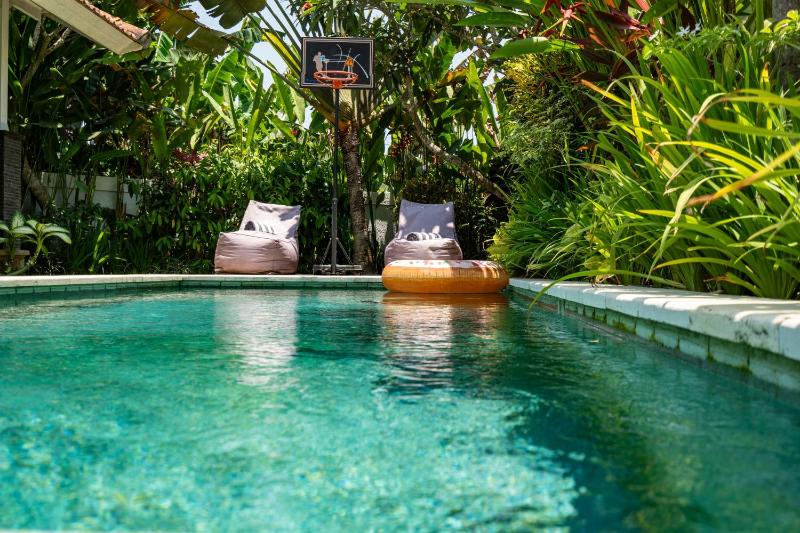 Jungle Amaranth Villa Canggu - Exclusive 3BR Retreat with Pool Modern Amenities and Top Location - image 43