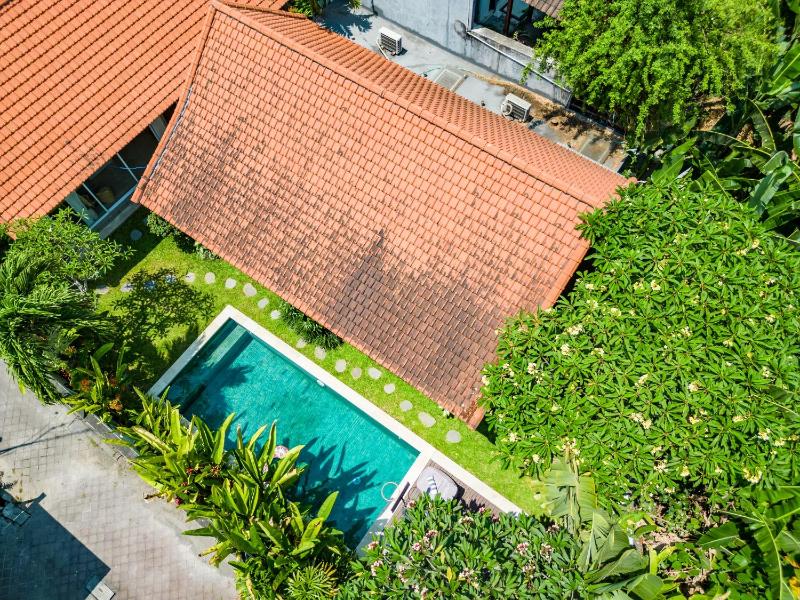 Jungle Amaranth Villa Canggu - Exclusive 3BR Retreat with Pool Modern Amenities and Top Location - image 16