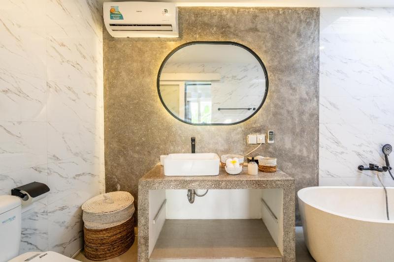 Jungle Amaranth Villa Canggu - Exclusive 3BR Retreat with Pool Modern Amenities and Top Location - image 9