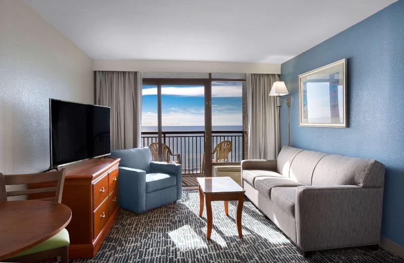 One-Bedroom Suite with Sofa Bed and Kitchen - Ocean Front image 3