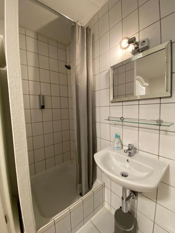 Swan Rooms - image 36