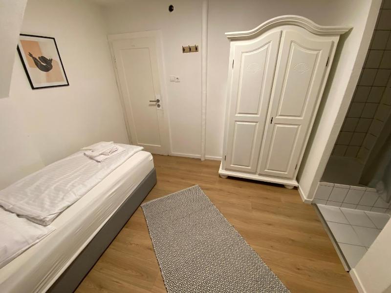 Swan Rooms - image 30