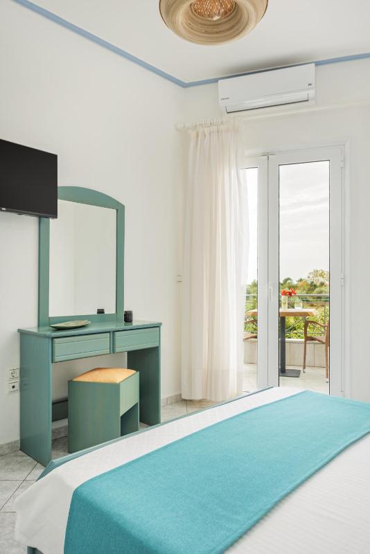 Studio with Sea View image 4