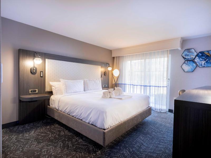King Room image 3