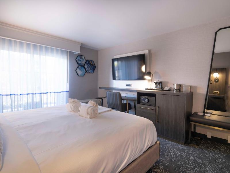 King Room image 2