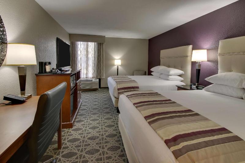 Queen Room with Two Queen Beds image 1
