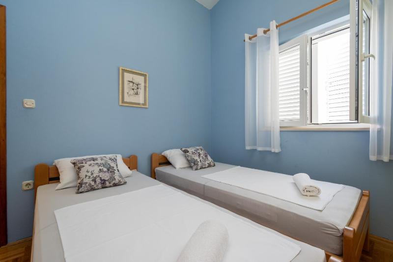 Apartments with parking space Novalja Pag - 4128 - image 6