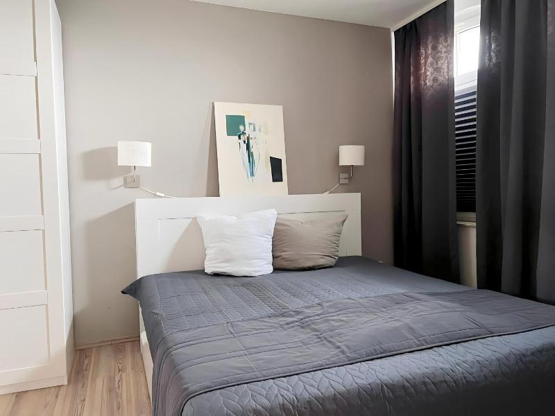 One-Bedroom Apartment image 1