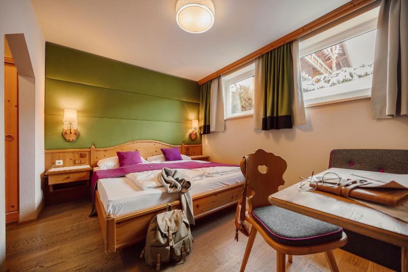 Budget Double Room image 1