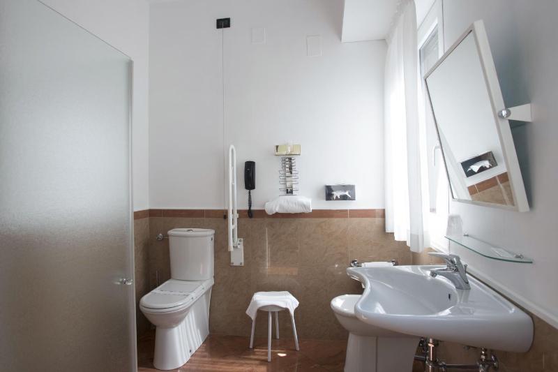 Hotel Plaza - image 3