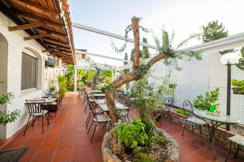 Taormina Garden Hotel - image 18