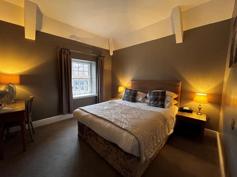 Deluxe Double Room image 2