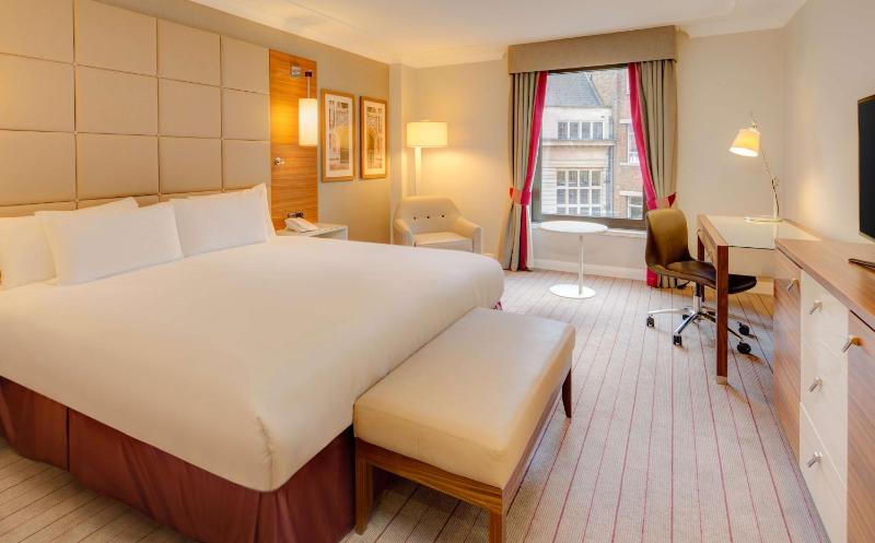 Executive King Room image 1