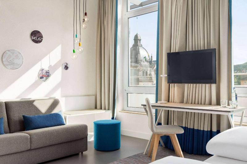 Junior Suite image 1