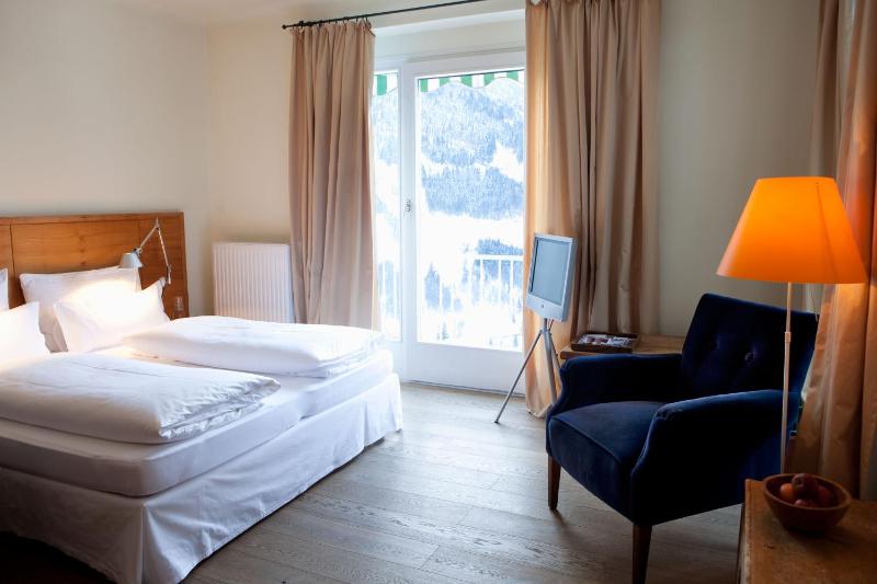 Classic Suite II image 3