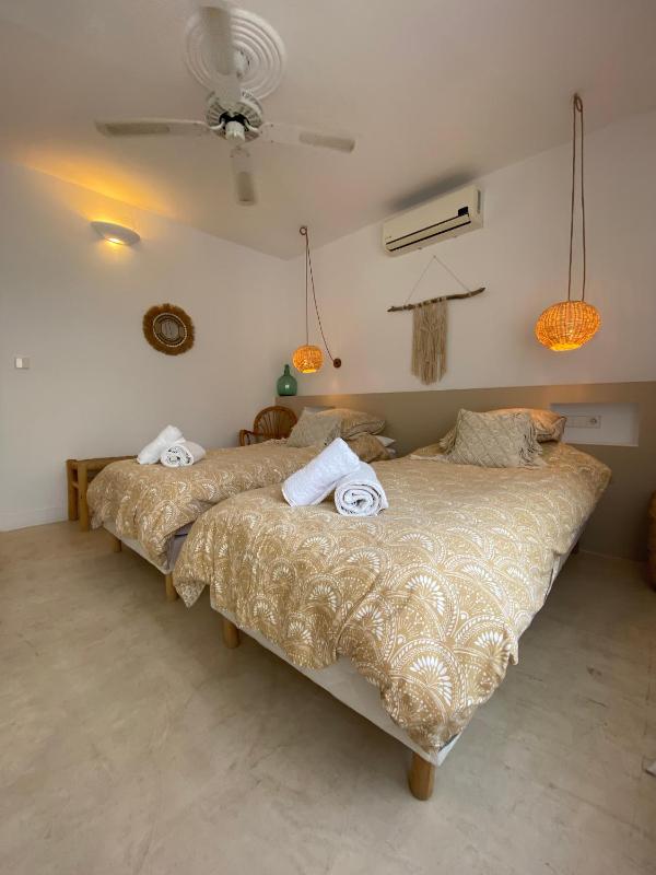 Double Room with Private External Bathroom image 1