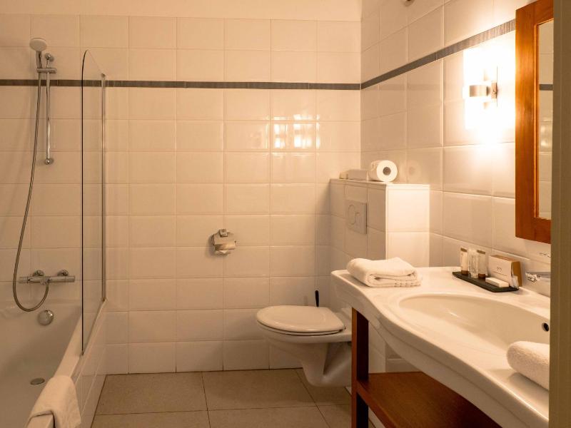 Budget Double Room image 2