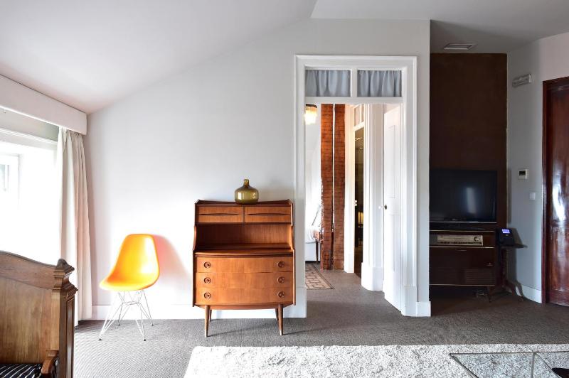 Deluxe Suite with River View image 2