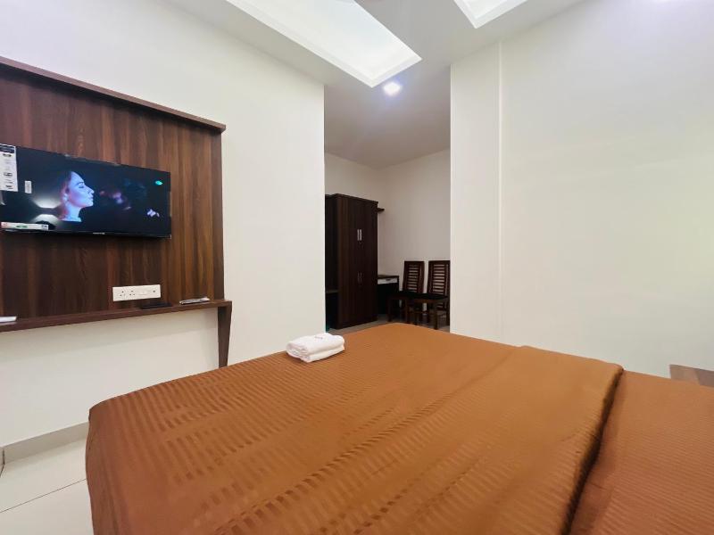 Royal Mansion - image 7
