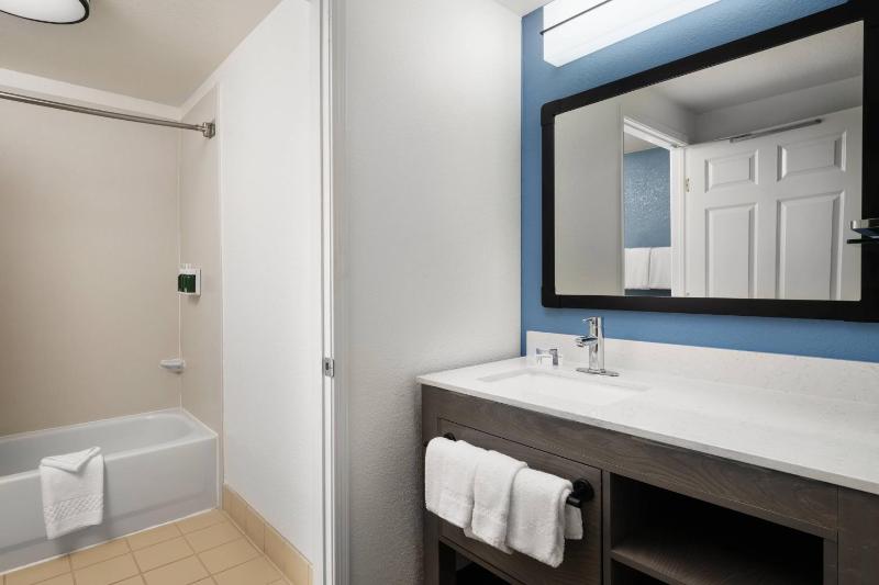 Two-Bedroom King Kid's Suite image 4