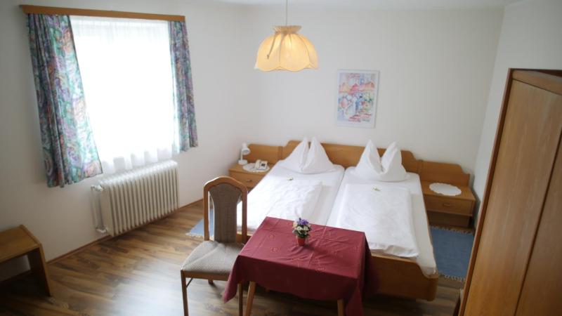 Single Room image 2