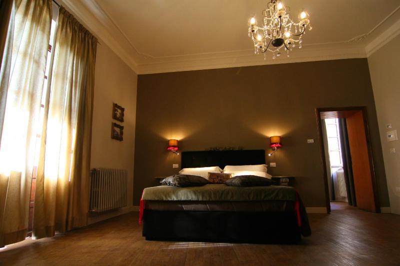 Double Room with Balcony image 1