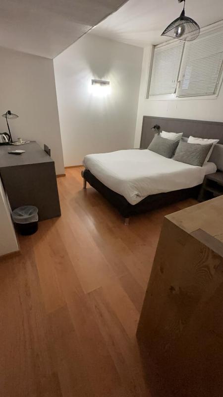 Economy Double Room image 1