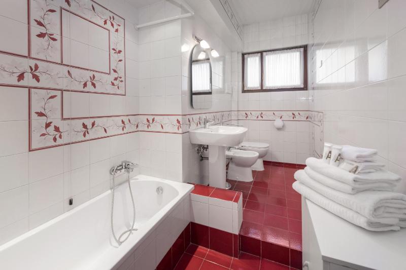 Three-Bedroom Apartment image 4