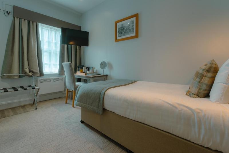 Single Room image 4
