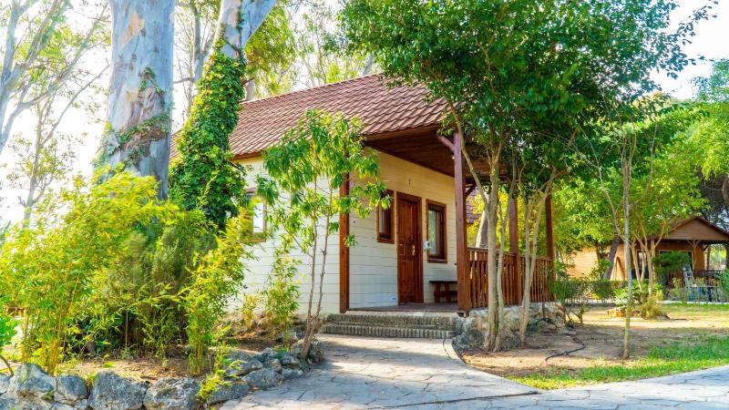 Bungalow image 1