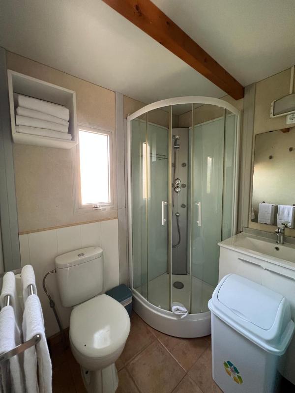 Bungalow (2 Adults) image 2