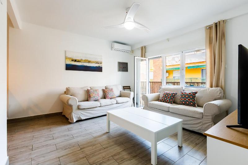 A&N A&N Downtown Beach Walk Family Apartment - image 14