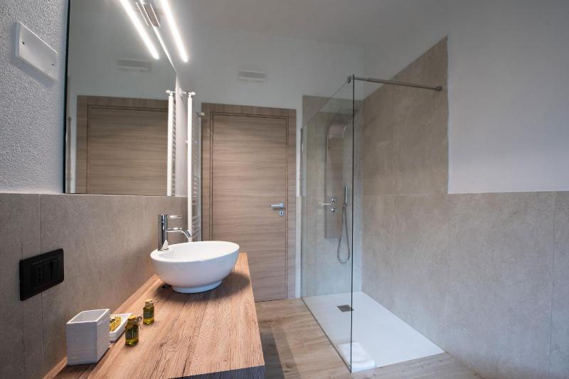 Superior Double Room image 3