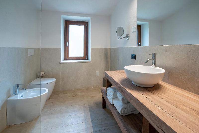 Superior Triple Room image 1