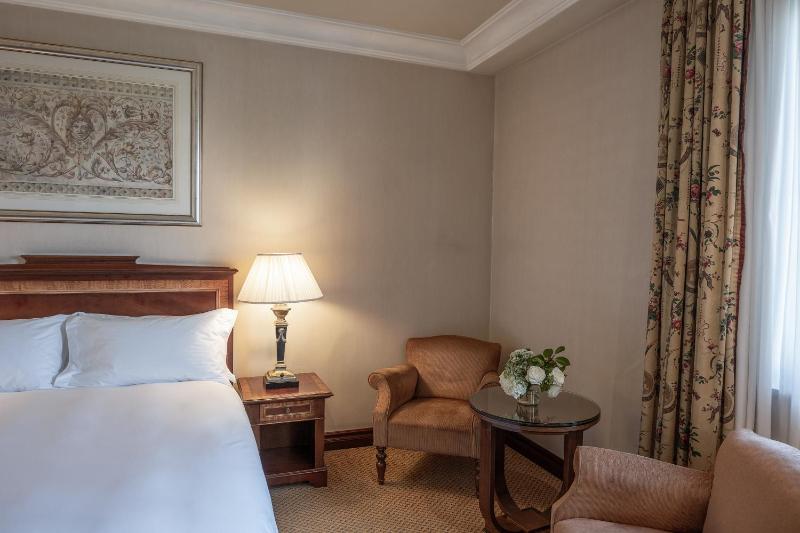 Classic Room image 3