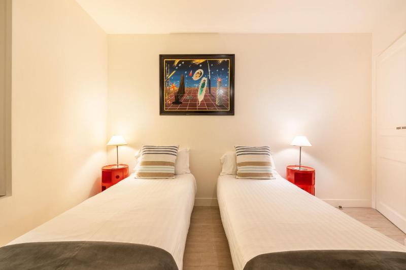 Three-Bedroom Apartment image 3