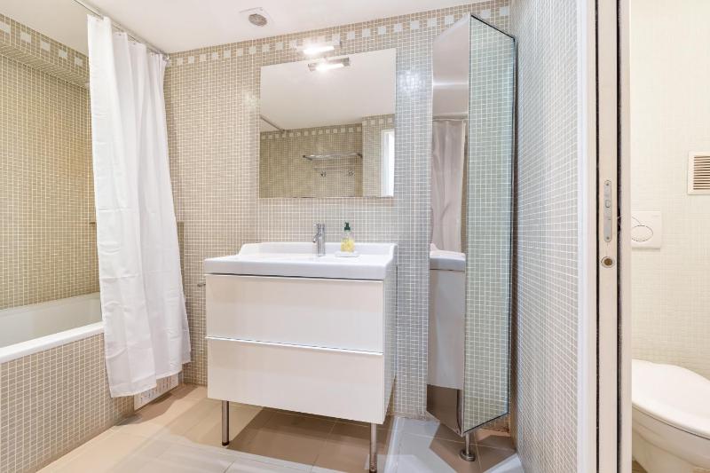 Three-Bedroom Apartment image 2