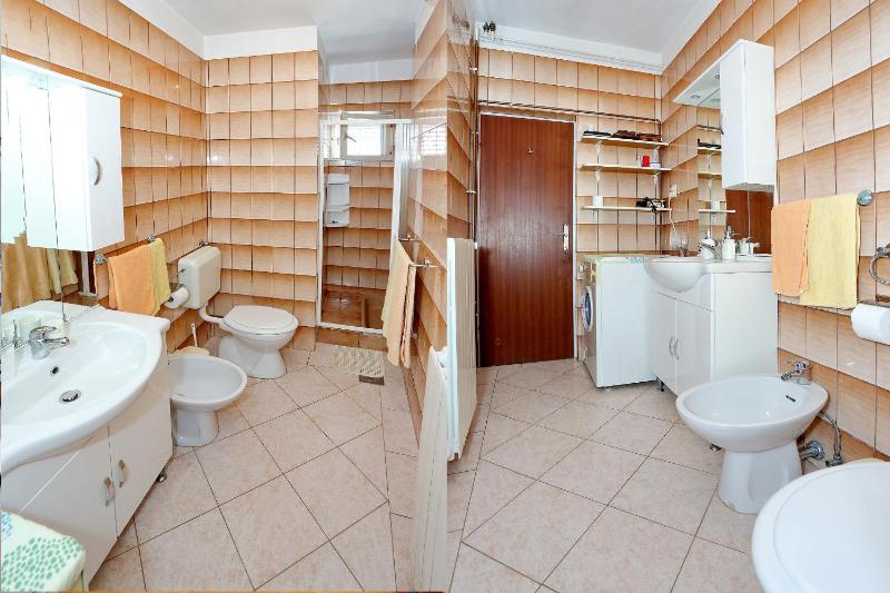 Double Room with Balcony image 1