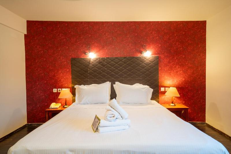 Superior King Suite image 1