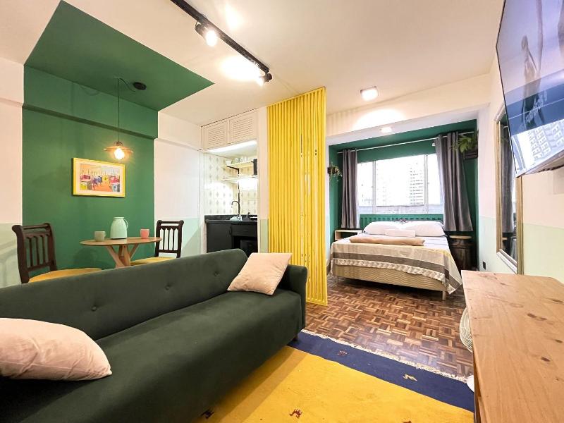 Excelente apartamento no centro de Curitiba Images