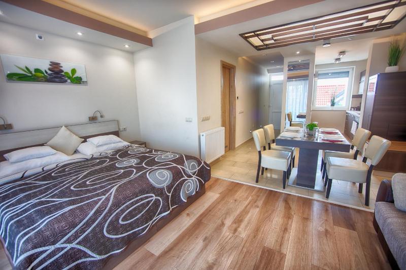 Apartment with Terrace image 4