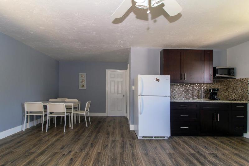 Sun Beach Inn - image 32