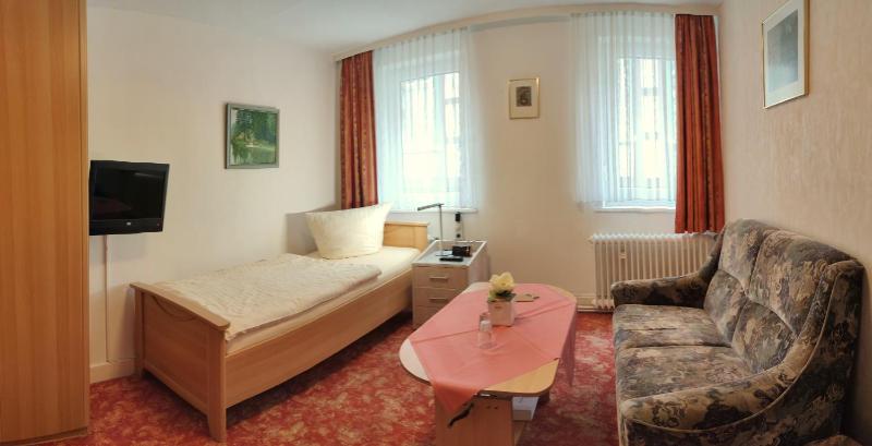 Economy Single Room image 3