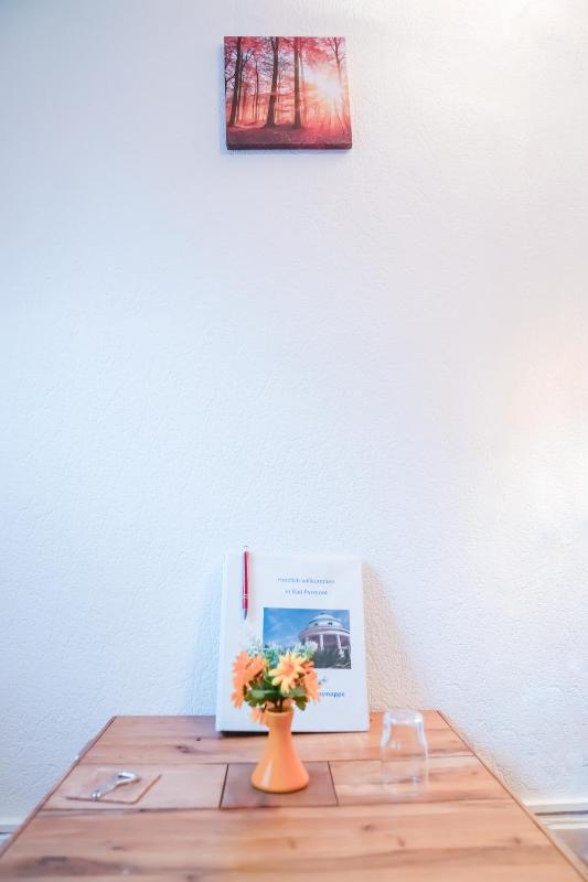 Single Room image 3
