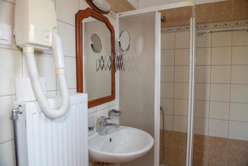 Triple Room image 3