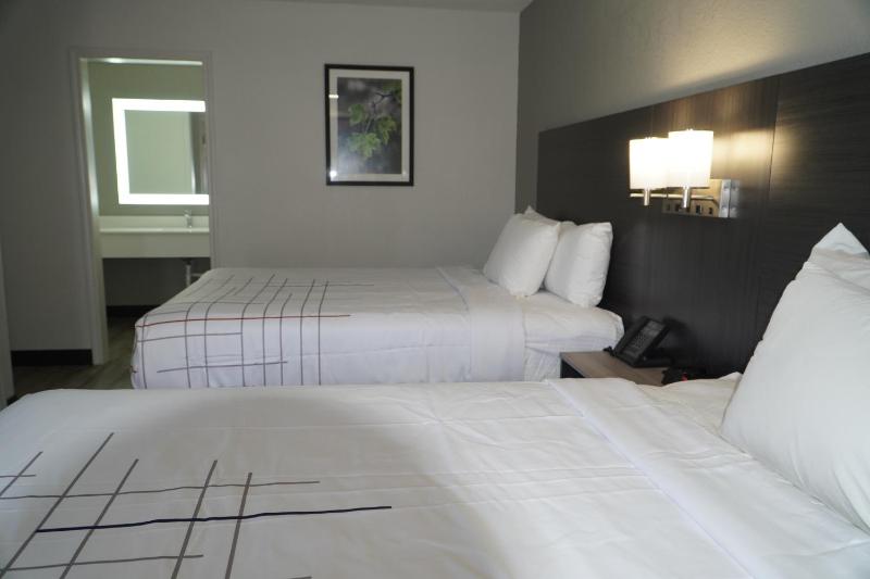 Double Room with Two Double Beds - Non-Smoking image 2
